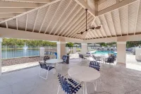 Quiet,Pet friendly house that feels just like Home! close to shopping,FGCU,beach Hotels in Three Oaks