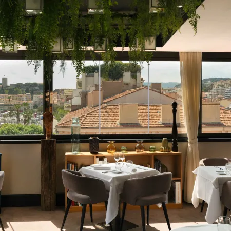 Five Seas by Inwood Hotels
