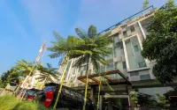 Hotel FortunaGrande Malioboro Yogyakarta Hotels in Sosromenduran