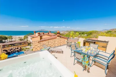 Tamarindo Beach Penthouse with Private Jacuzzi and A/C