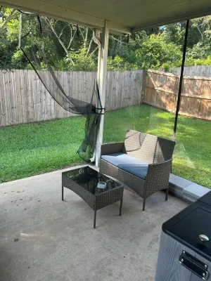 Spacious 5-bedroom house with fitness room, game room, & WiFi in Phenix City. Hotels in Phenix City