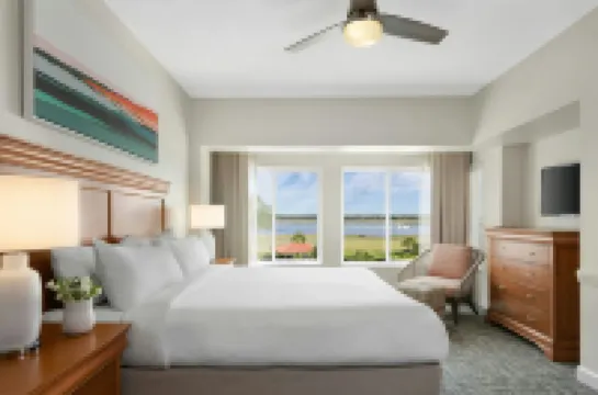 Marriott's Harbour Point and Sunset Pointe at Shelter Cove Hotels in Hilton Head Island