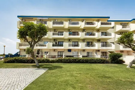 Ria Moments Apartment Отели в г. Консейсан