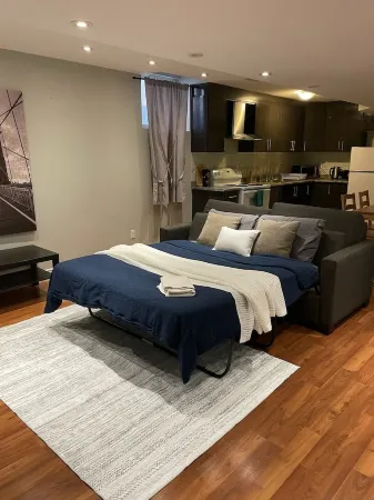 Cozy Priv. Bsmt 1 Bdrm 1 Bath apartment w/ parking