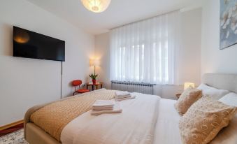 Family Friendly Apartment with Parking - Happy Rentals