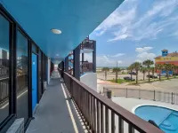Hotel DeVille - Ocean View