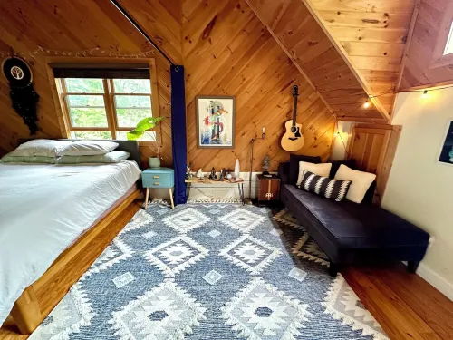 Catawba Falls Cabin! Renovated, Luxury, Outdoor Sauna/Shower, Starlink