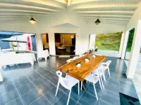 Villa vue Montagne Accès Privatif à la Rivière Hotel a Petit-Bourg