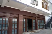 Kalyan Tourist Home Các khách sạn gần Kava view point