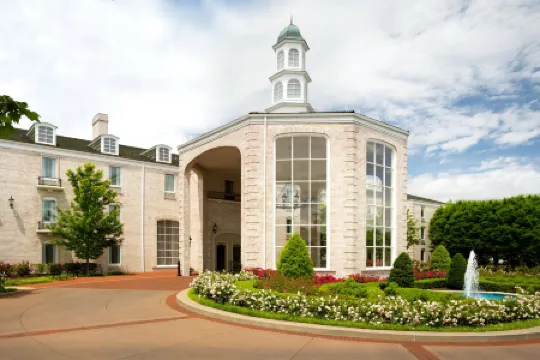 Hilton St. Louis Frontenac Отели рядом с достопримечательностью «Музей Транспорта»