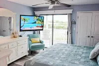 3 Bedroom 2BA Condo Indoor Outdoor Pool Ocean Front Pebble Beach