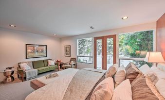 Edmonds Apartment with Private Wine Cellar!