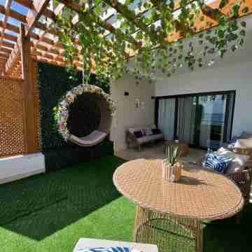 Serene Apartment in Samana, w/view of Bay, pool, gym & WiFi Hotel Exterior