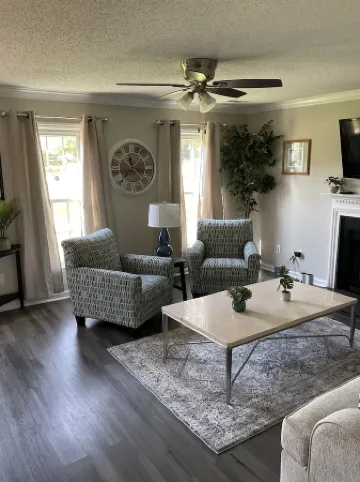 Charming 2-bedroom house in welcoming High Point with WiFi, AC