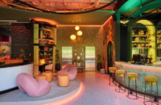 卡萊弗洛拉植物酒店由Jalo