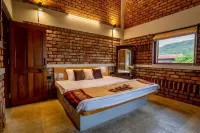 The Brick mansion Nashik|Luxurious Villa in Nashik