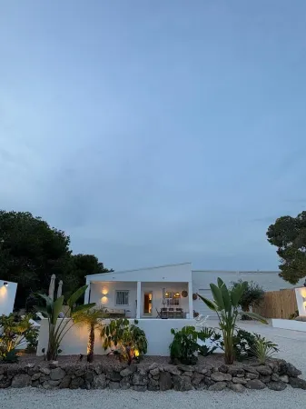 Finca La Cañada Santa Pola. -Villas with private swimming pool - Villa 3 bedrooms Отели в г. Пуэбло Левантино