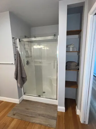 New! Old Orchard Beach Apartment Отели рядом с достопримечательностью «Палас Плейленд»