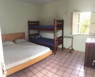 House in Coqueiro, with 4 bedrooms, air conditioning, electric shower and well Hotels in Coqueiro