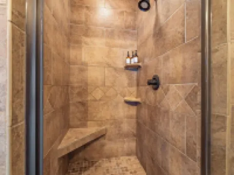 Charming historical 4-bedroom house in Downtown Buford, GA. 比福德酒店