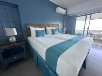 Beachfront Bed & breakfast - 2 mins walk to river Hotels near Reggae Beach