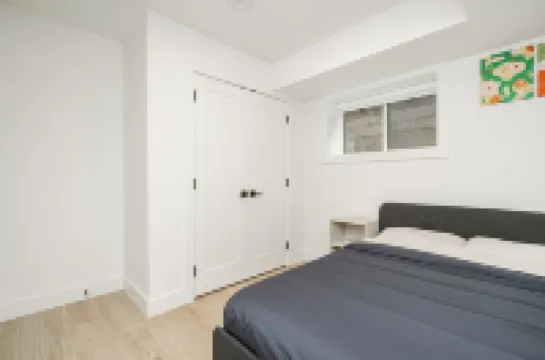 Cozy & Spacious 2BR Guest Suite, Near Vancouver