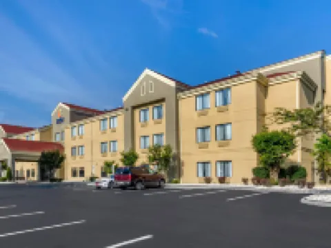 Comfort Inn & Suites Troutville - Roanoke North - Daleville Hotels in Botetourt County
