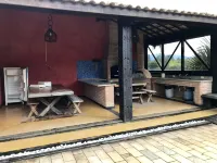 Country House with Red Pool Hotels in Piracaia