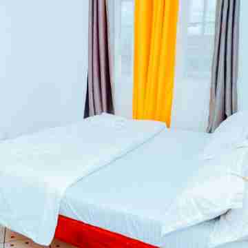 Spacious 1BR perfect for staycation Rooms