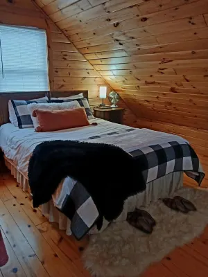 Panoramic View, Catskill Mountain Agri-Cabin Hotels in Gilboa