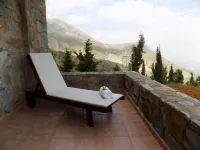 THE TOP OF THE EAGLES SMALL VILLA-BANGALOW Hotels in Krouson