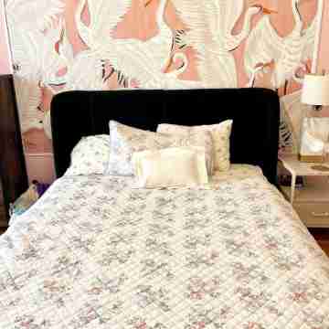 Old Hollywood Style WeHo Dream with Optional Car Rental Rooms