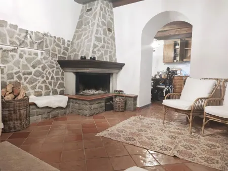 Toskana Haus in Bigliolo mit Toller Aussicht, Garten, Sonne, in Flussnähe