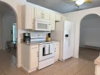 Clean House - BBQ + Pool - Billiards Near Disne Hotels in Poinciana