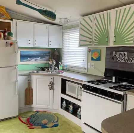 Cozy 1-bedroom apartment in tranquil Buxton, across from sound,with WiFi, AC Отели рядом с достопримечательностью «Маяк мыса Хаттерас»