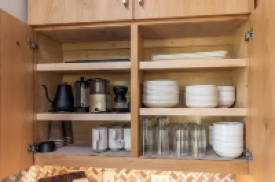 Stylish Retreat with Views, Gym & Prime Location!