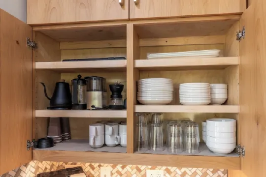 Stylish Retreat with Views, Gym & Prime Location!