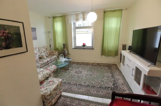 City apartment 2 - Located right next to the pedestrian zone and Brühl Palace Park 布呂爾酒店