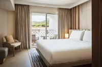 W Sardinia - Poltu Quatu Hotels in 