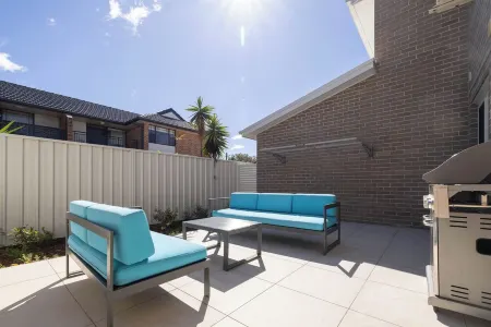 Lake Illawarra Family Escape