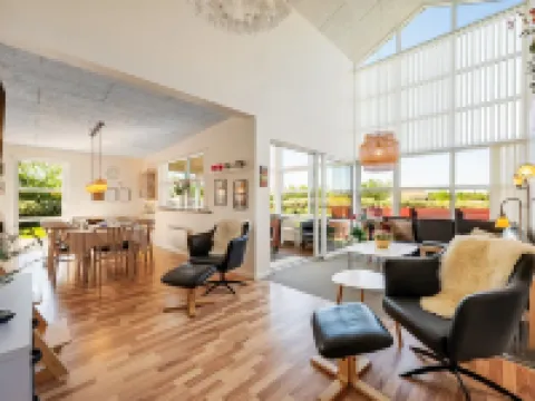 "Hedevig" - 800m to the Fjord