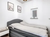 "Calli" Hotels in Give