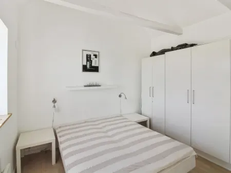 "Tinne" - 400m from the Sea