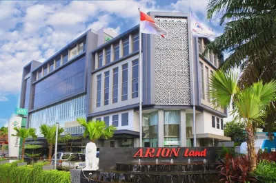 Luxury Inn Arion Hotel Hotel dekat Fakultas Ilmu Olahraga Universitas Negeri Jakarta