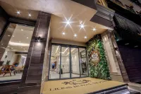 Lions Royal Hotel Hotels in 