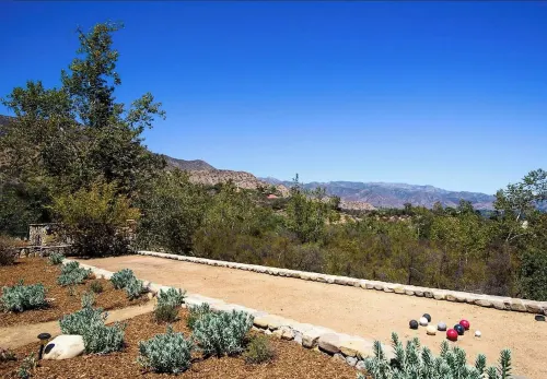 Peaceful 5 bedroom home with stunning views Hotels in Ojai