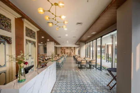 Myze Hotel Sumenep Отели в г. Sumenep Regency