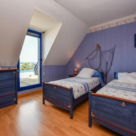Seaside Villa with Pool in Moëlan