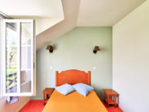 Duplex in Monflanquin Near Scenic Lake