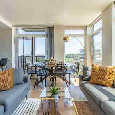 2BR | Lounge, Rooftop, Gym | Bellevue | Sophari C Rooms